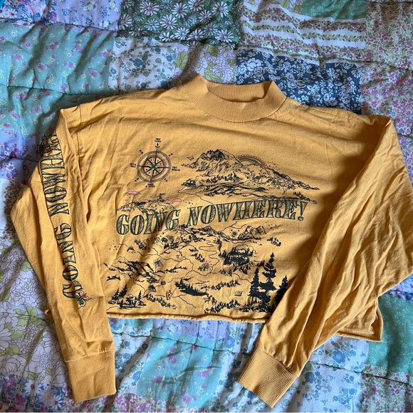 Urban Outfitters Tops - Urban outfitters long sleeve tshirt mock turtleneck size small illustration